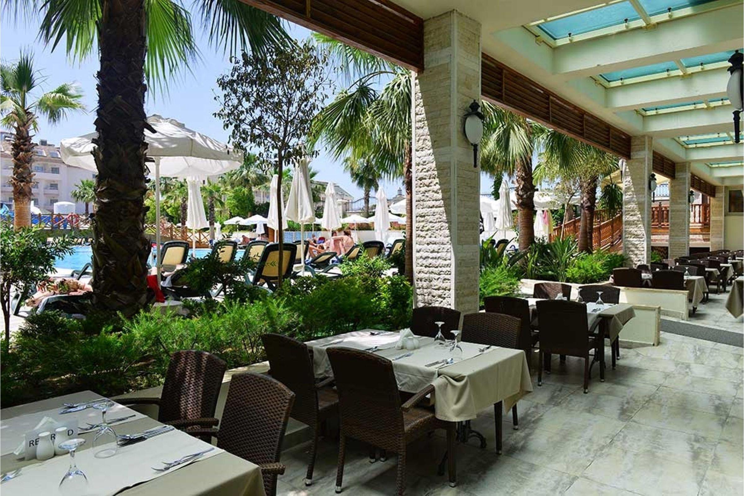 Side Crown Palace Ultra All Inclusive Exterior photo