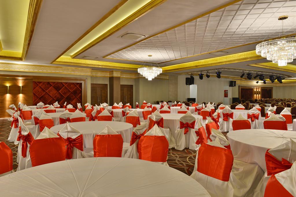 Side Crown Palace Ultra All Inclusive Exterior photo